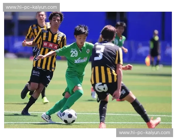 绿茵之上，激情碰撞：大宫松鼠与东京的宿命对决